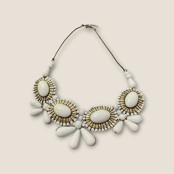 Estate Vintage White & Gold Glass Wired Cabochon Necklace - Picture 1 of 6